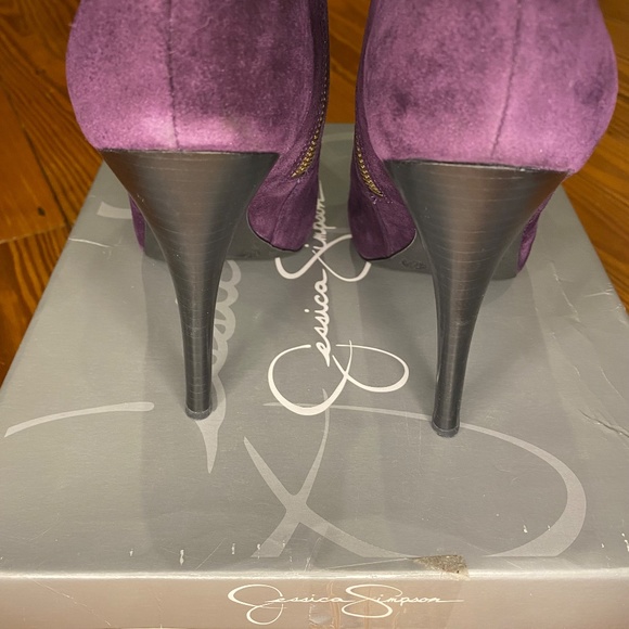 Jessica Simpson Pasadena Ankle Booties, Eggplant Suede, Sz. 7.5M. - Picture 6 of 16
